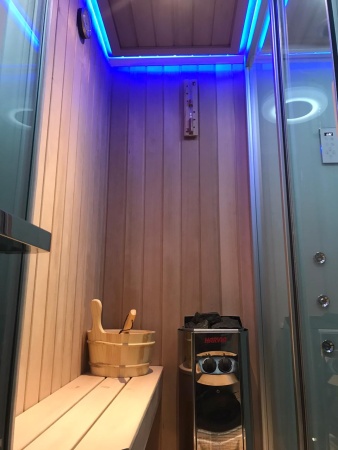 Кабина с финской сауной FRANK F907L левосторонняя 170х120 см